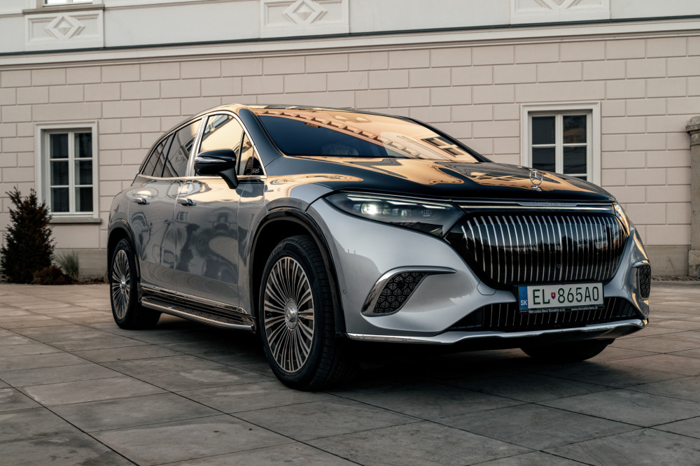 Mercedes-Maybach EQS 680 SUV